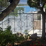 Bresan Διαμέρισμα Τρογκίρ